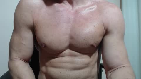 saradorj92 online show from March 15, 3:58 am