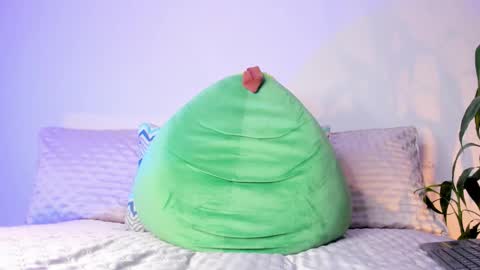     online show from January 13, 4:44 pm