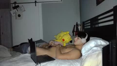 saucyydickk online show from December 17, 1:07 pm