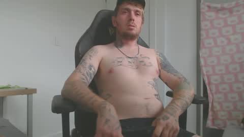 Snapshot of sceptixx chatting on March 11, 7:37 am sceptixx online show from March 11, 7:37 am