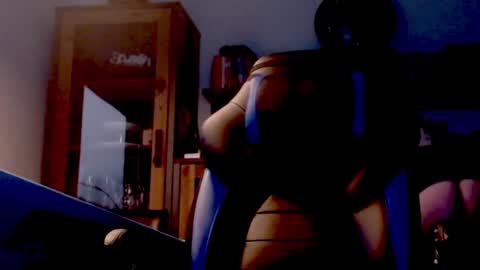 Thomas online show from December 13, 3:32 pm