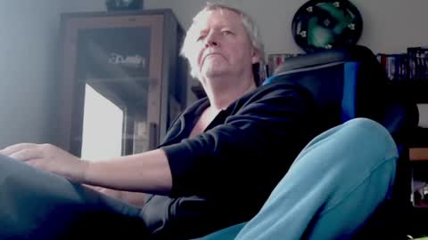 Thomas online show from December 21, 11:01 am