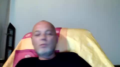 schnibschnab online show from October 1, 1:20 am