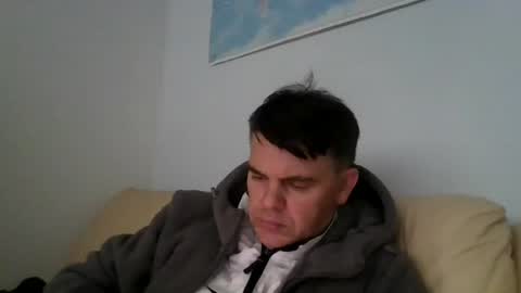 schosch01 online show from October 7, 10:19 am