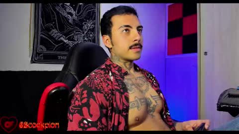 Alejandro help me to reach 200 thumps up online show from November 30, 7:32 am