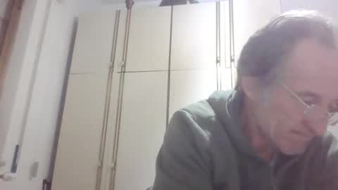 Snapshot of scotchwhieskie chatting on October 17, 7:07 pm scotchwhieskie online show from October 17, 7:07 pm