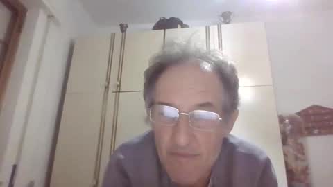 Snapshot of scotchwhieskie chatting on October 3, 6:24 pm scotchwhieskie online show from October 3, 6:24 pm