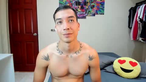 Daniel martinez - Independent model online show from March 13, 6:36 pm