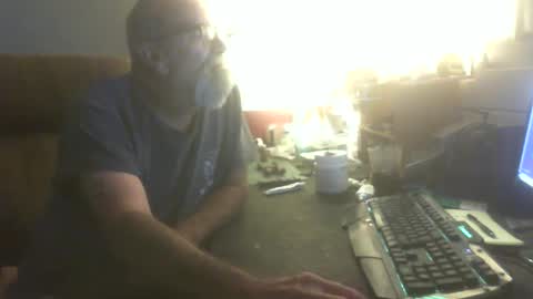 Snapshot of scotsman_62 chatting on October 6, 3:11 am scotsman_62 online show from October 6, 3:11 am