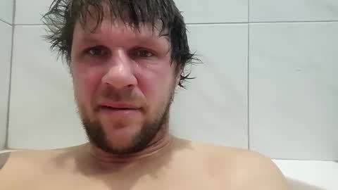 Snapshot of scruff2022 chatting on January 6, 11:42 pm Scruff2022 online show from January 6, 11:42 pm