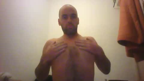 Snapshot of sean20775 chatting on September 28, 8:07 pm Sean online show from September 28, 8:07 pm