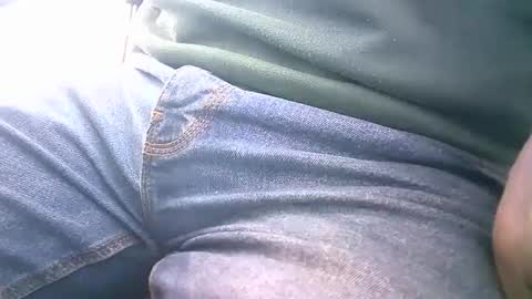 Snapshot of seasideman73 chatting on January 17, 10:11 am seasideman73 online show from January 17, 10:11 am