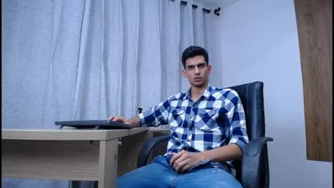 sebalexis7 online show from November 13, 3:44 am