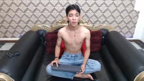Snapshot of sebas_cat chatting on September 10, 10:30 pm Sebastian Alvarez online show from September 10, 10:30 pm
