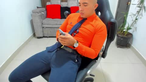 Snapshot of sebastian_oconnor77 chatting on December 7, 4:14 pm juan sebastian online show from December 7, 4:14 pm