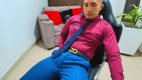 Snapshot of sebastian_oconnor77 chatting on March 3, 12:32 pm juan sebastian online show from March 3, 12:32 pm