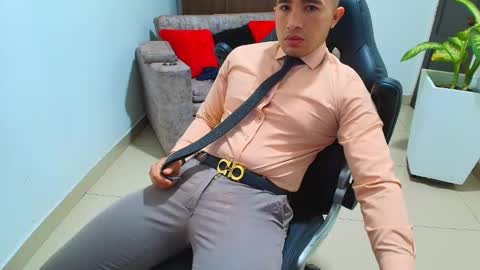Snapshot of sebastian_oconnor77 chatting on March 4, 12:12 pm juan sebastian online show from March 4, 12:12 pm