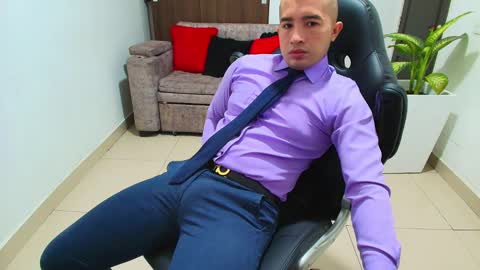 Snapshot of sebastian_oconnor77 chatting on February 24, 1:31 pm juan sebastian online show from February 24, 1:31 pm