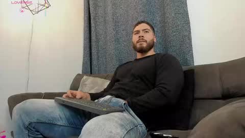 Snapshot of sebastianvilla__ chatting on September 26, 12:08 am Instagram jeanpaulfit online show from September 26, 12:08 am