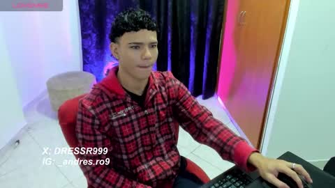 JUSTIN online show from December 1, 12:30 pm