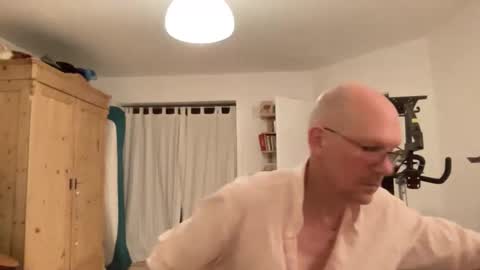 seethebigpicture online show from June 5, 12:48 am