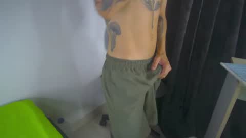 sem_alas online show from February 8, 7:37 am