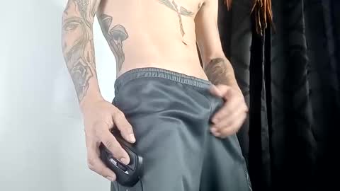 sem_alas online show from January 18, 10:49 pm