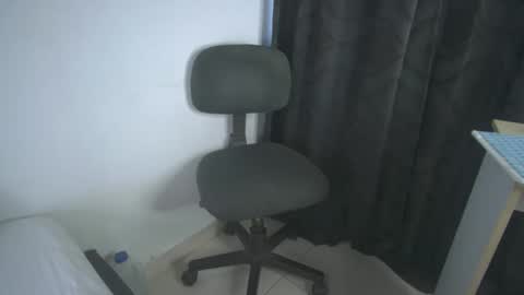 sem_alas online show from February 20, 10:59 pm