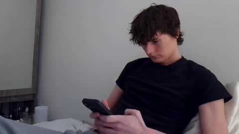 Snapshot of sensualalien chatting on February 23, 11:58 pm Cam online show from February 23, 11:58 pm