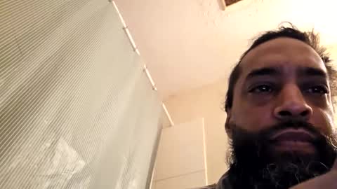 serani02 online show from February 3, 7:02 am