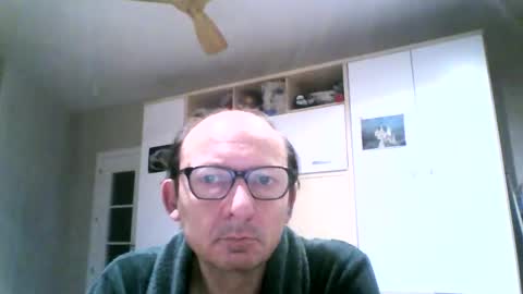 Snapshot of serrano49 chatting on December 11, 6:16 pm serrano49 online show from December 11, 6:16 pm