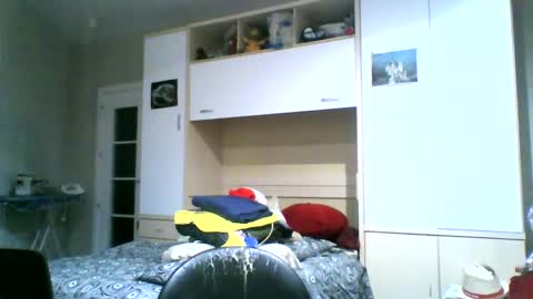 Snapshot of serrano49 chatting on December 10, 12:02 am serrano49 online show from December 10, 12:02 am