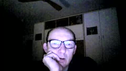 Snapshot of serrano49 chatting on February 9, 3:11 am serrano49 online show from February 9, 3:11 am