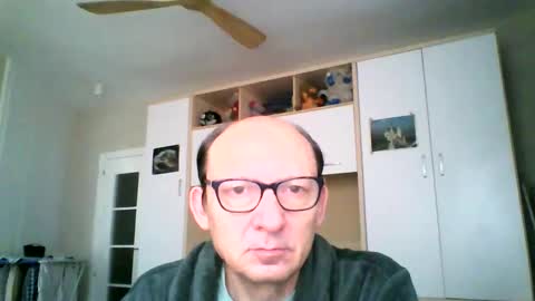 Snapshot of serrano49 chatting on February 10, 8:53 am serrano49 online show from February 10, 8:53 am