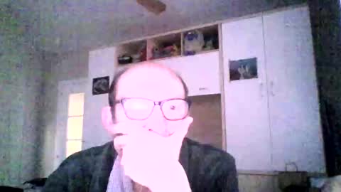 Snapshot of serrano49 chatting on October 2, 6:28 am serrano49 online show from October 2, 6:28 am