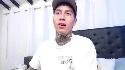 Thomas online show from November 4, 2:18 pm