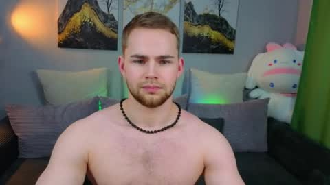 SevanS14 online show from April 21, 2:51 am