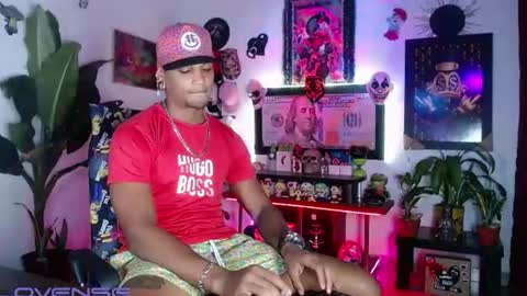 Aharon  ravelo online show from July 10, 5:22 am