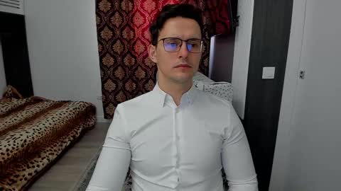 Sexxymuscles4U online show from March 12, 8:08 am