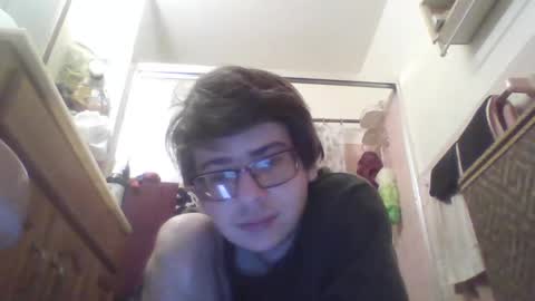 Snapshot of sexyjojo2222 chatting on December 16, 5:17 am sexyjojo2222 online show from December 16, 5:17 am
