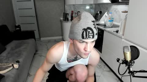 Snapshot of sexykolya chatting on February 25, 10:07 pm Kolya online show from February 25, 10:07 pm