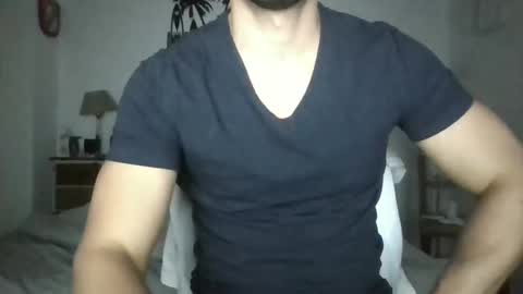 Snapshot of sexyyphilip chatting on January 15, 4:04 am sexyyphilip online show from January 15, 4:04 am