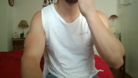 Snapshot of sexyyphilip chatting on December 12, 1:49 pm sexyyphilip online show from December 12, 1:49 pm