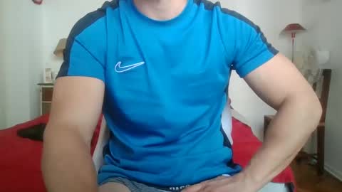 Snapshot of sexyyphilip chatting on December 11, 4:16 pm sexyyphilip online show from December 11, 4:16 pm