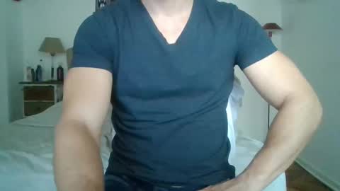 Snapshot of sexyyphilip chatting on February 23, 11:50 am sexyyphilip online show from February 23, 11:50 am