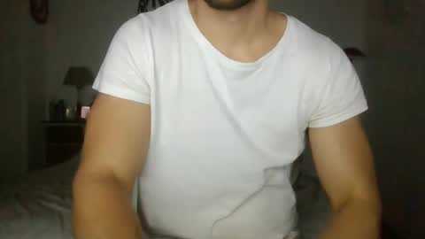 Snapshot of sexyyphilip chatting on February 25, 1:30 am sexyyphilip online show from February 25, 1:30 am