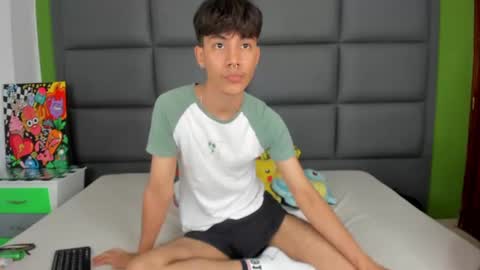 shady_stone online show from February 8, 3:52 am