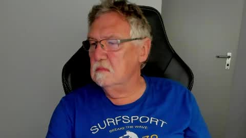 sharlots_pet online show from June 5, 6:24 pm