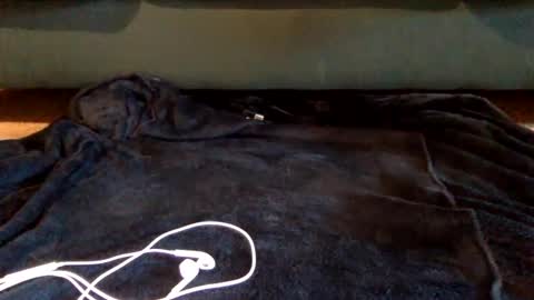 Snapshot of shazbot84 chatting on September 25, 12:42 am shazbot84 online show from September 25, 12:42 am