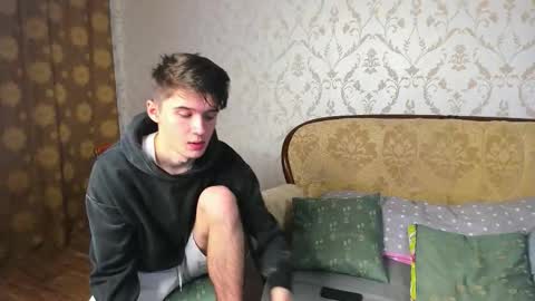 Max online show from October 2, 10:25 pm